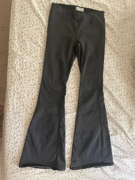 Free People Black Flare Leg Pull-On Jeans size 27 - Picture 2 of 5